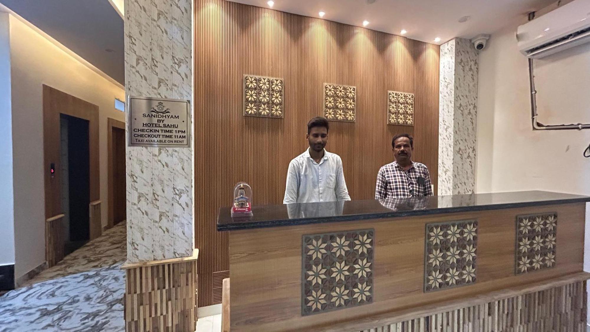 Sanidhyam By Hotel Sahu Near Kashi Vishwanath Temple Gate - Varanasi — Photos 2
